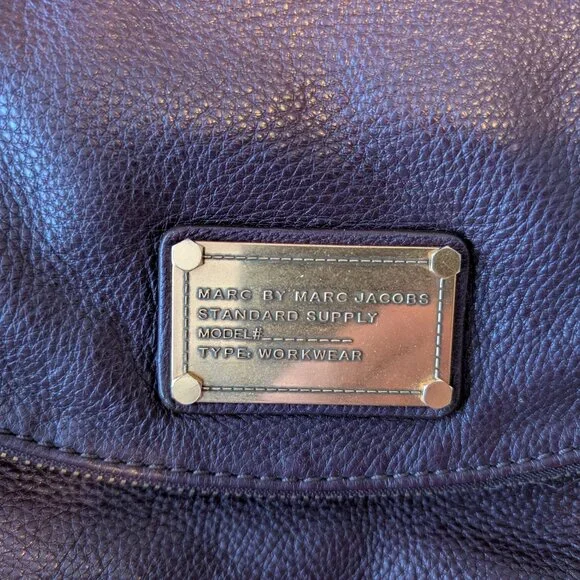 Marc Jacobs Natasha Cordovan Pebbled Leather Crossbody Bag Larger 12" version - Picture 2 of 6